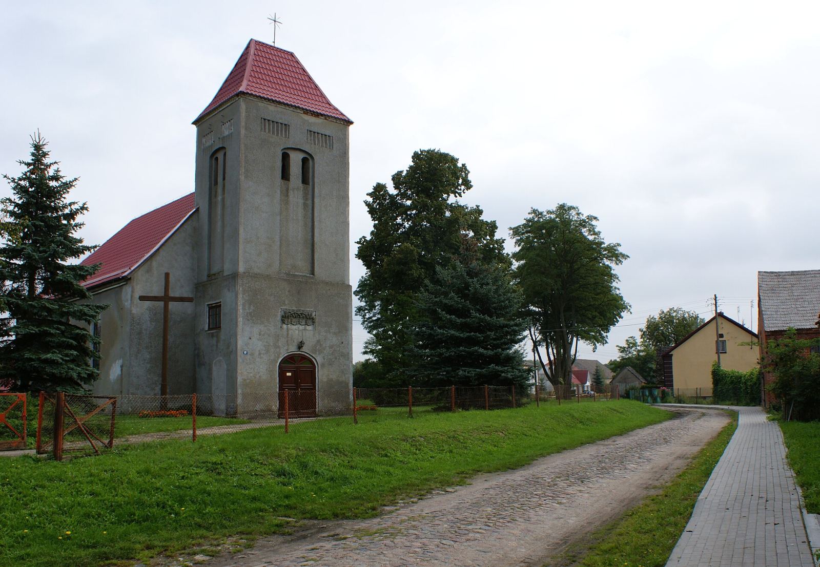 Kościół ewangelicki, ob. rzymskokatolicki parafialny pw. św. Michała Archanioła, Rogowo