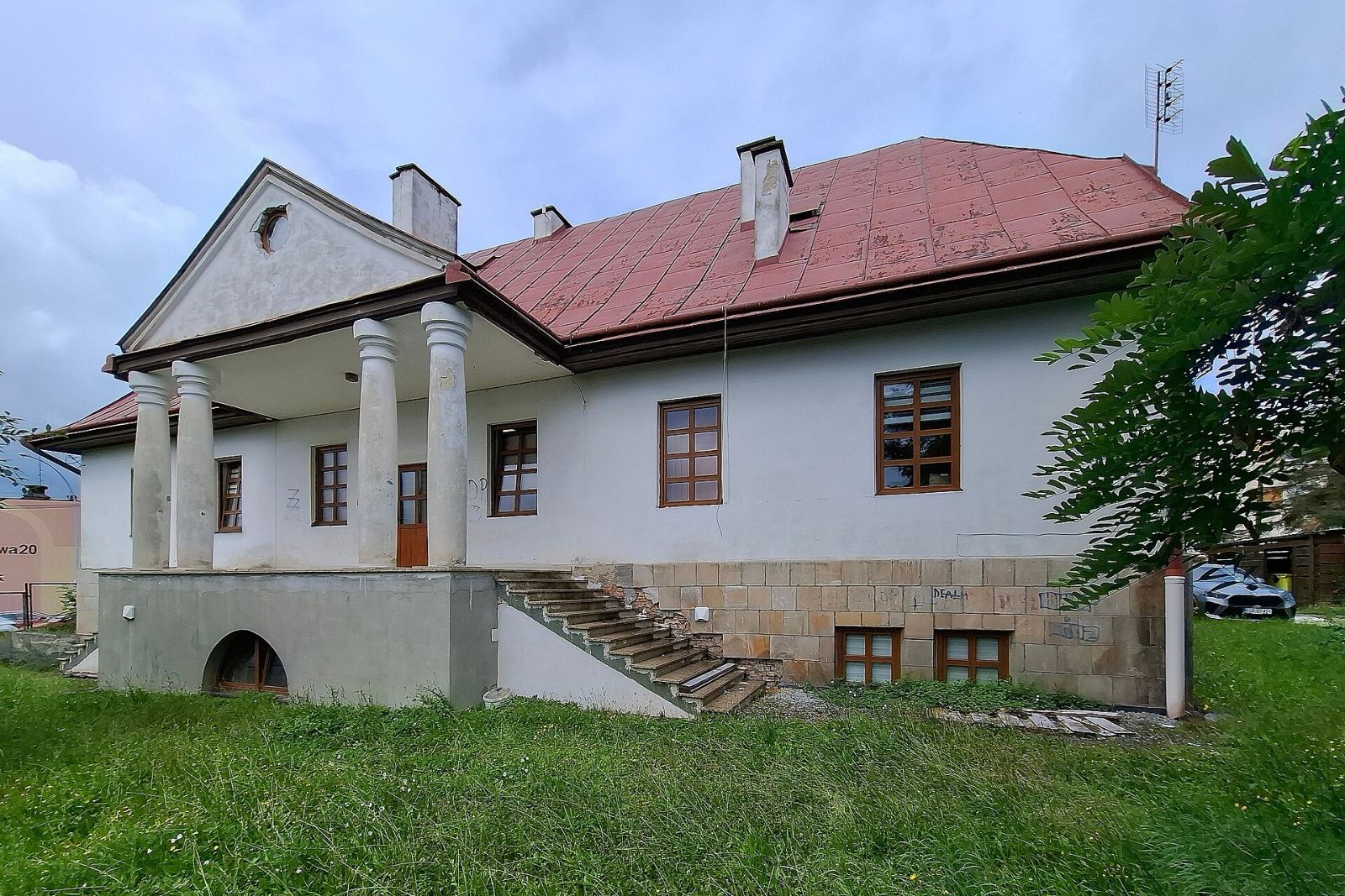 Dworek Nędzówka, Biecz