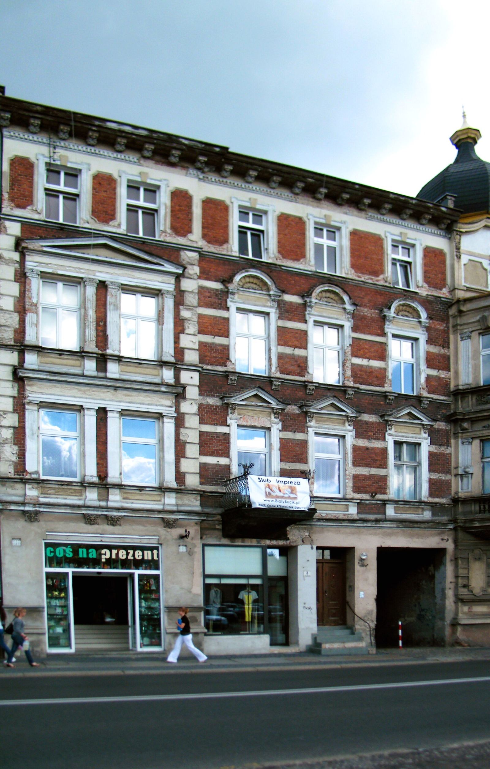 Dom, Opole