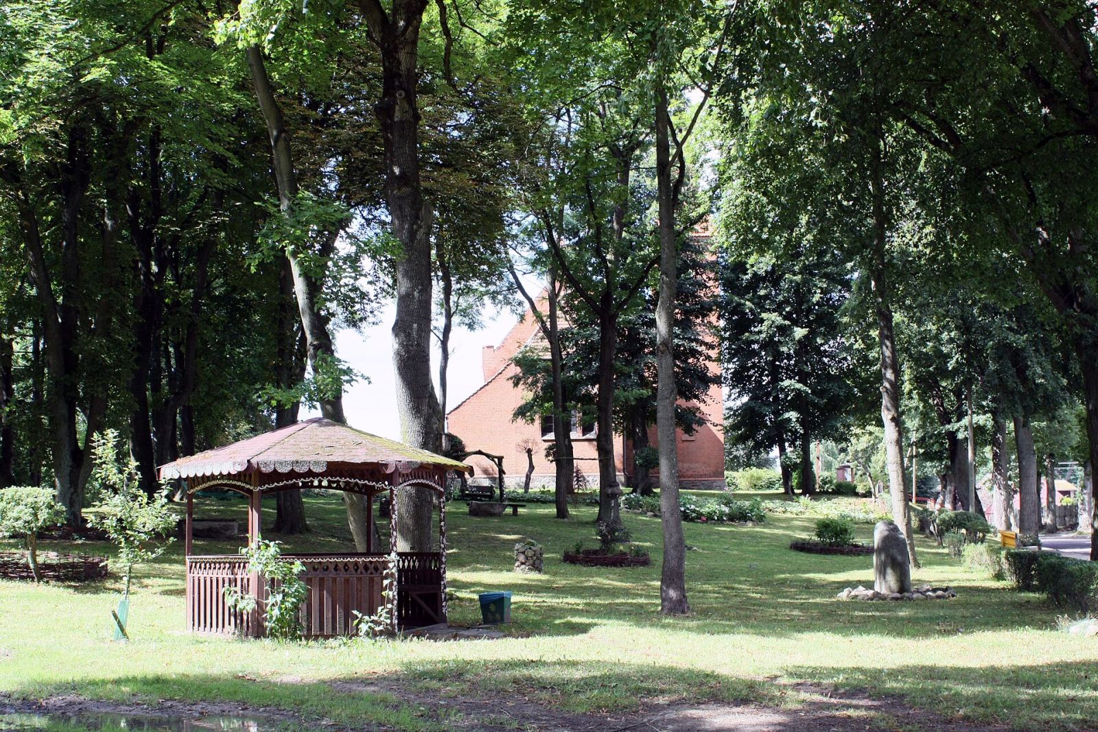 Park miejski, Linowno