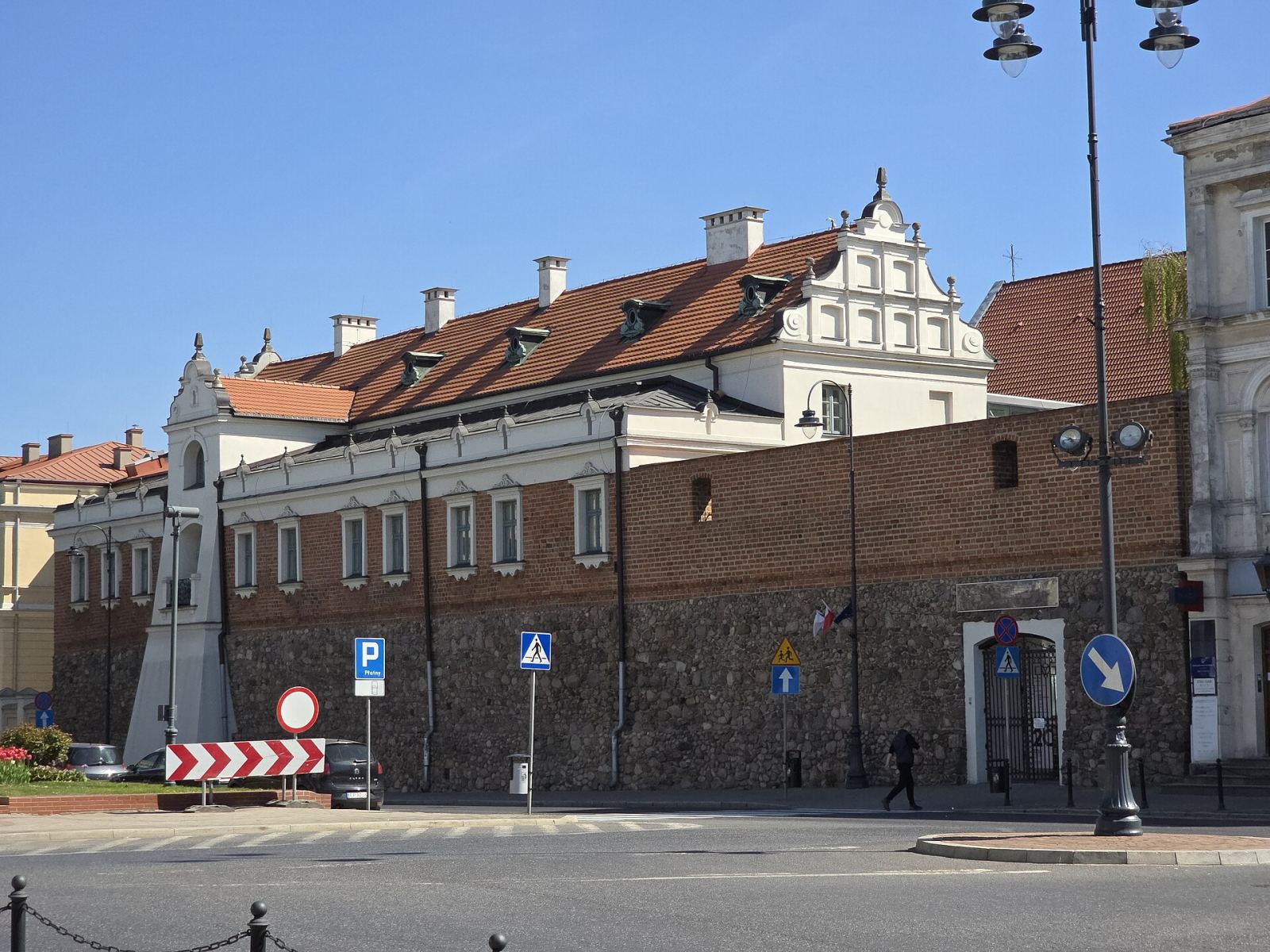 Klasztor, ob. zakład wychowawczy, Piotrków Trybunalski