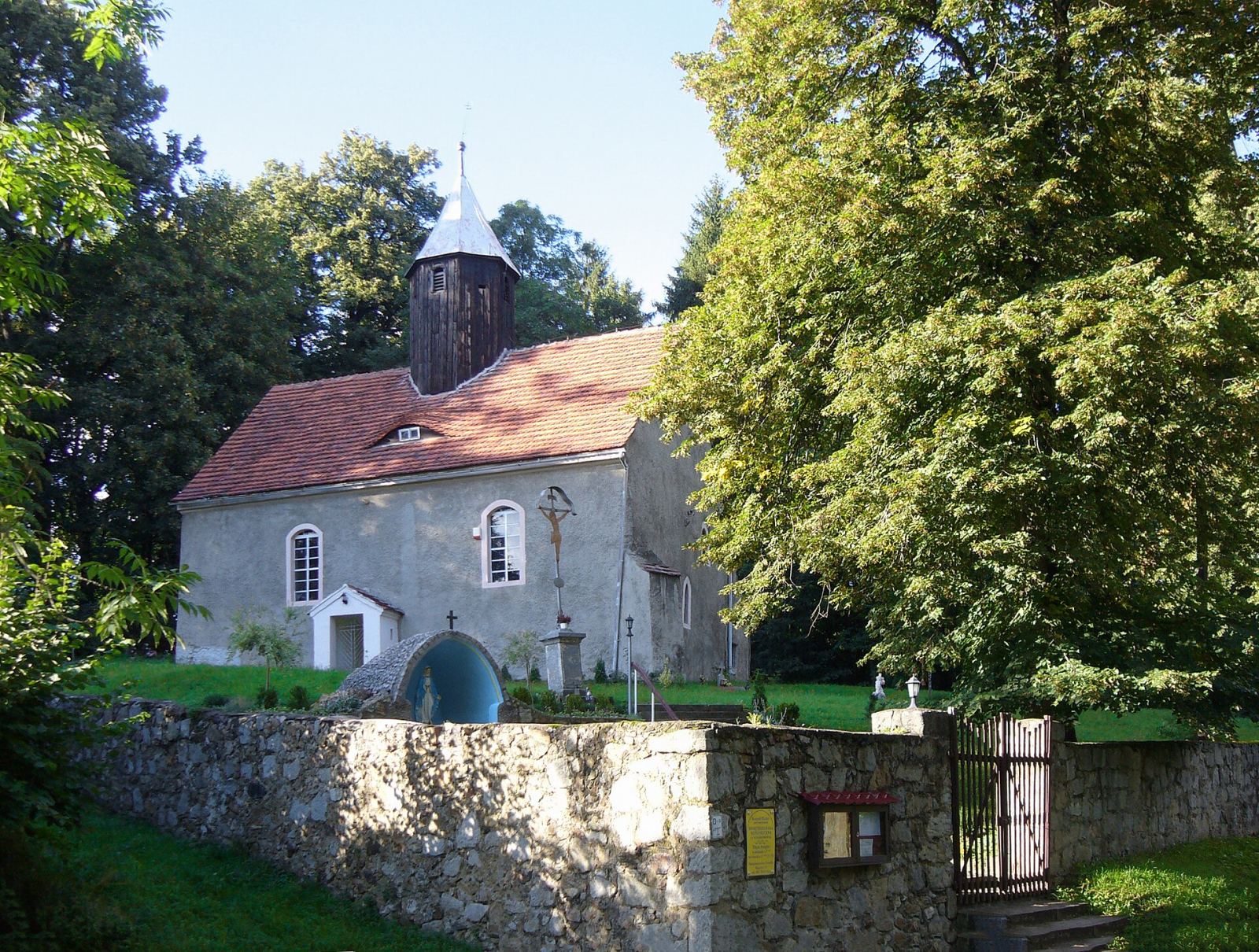 Przykościelny cmentarz rzymskokatolicki, Wolbromów