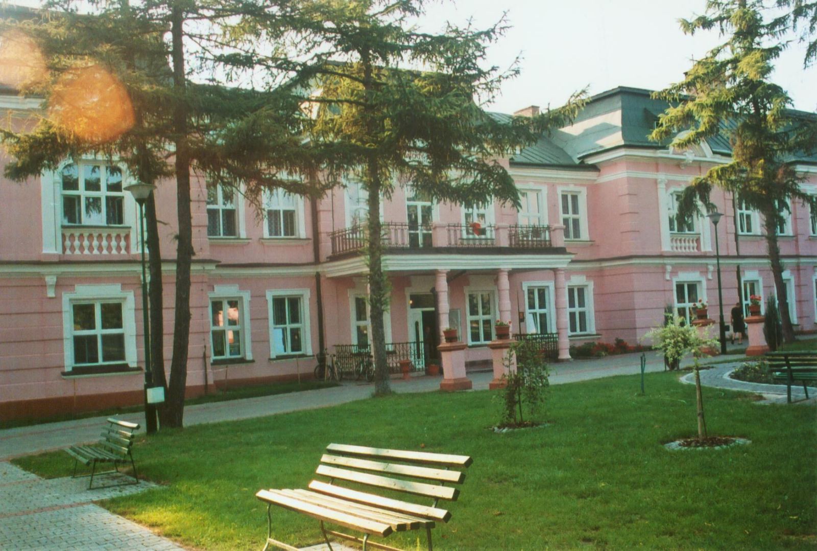 Pałac, Ruda Różaniecka