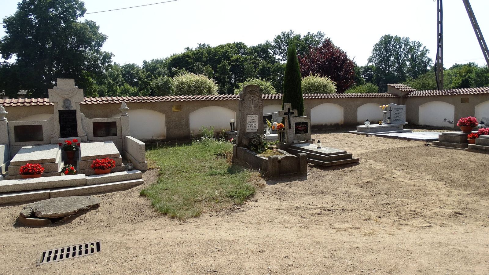 Cmentarz parafialny, Topolno