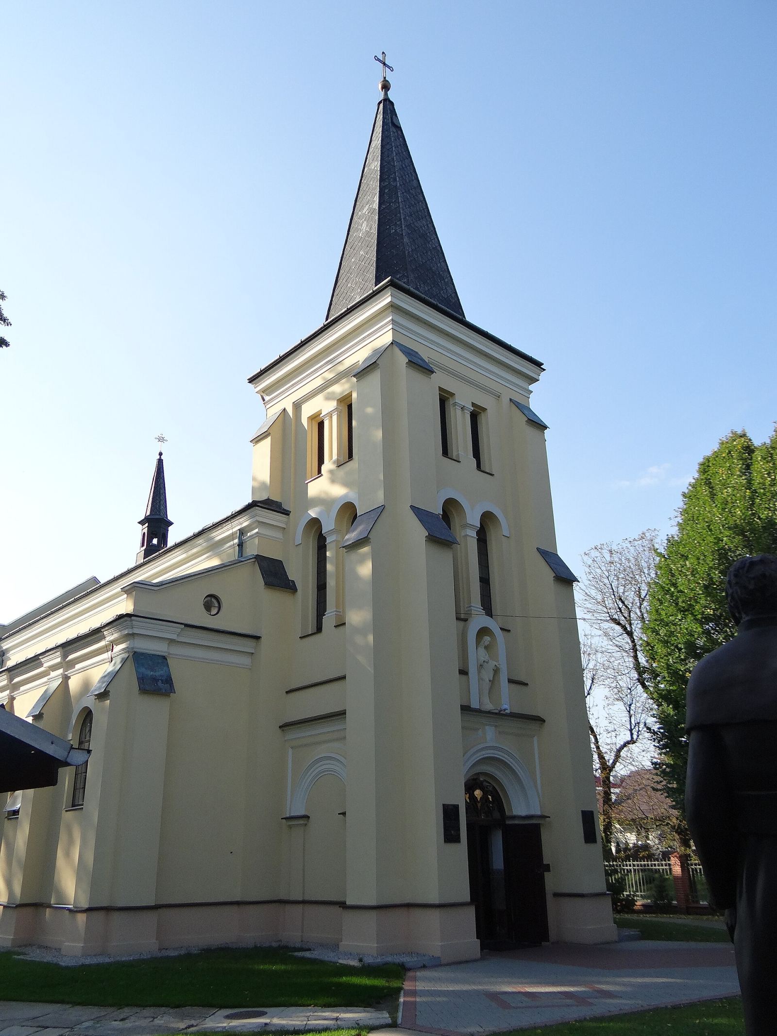 Kościół parafialny pw. Wniebowzięcia Najświętszej Marii Panny, Gać