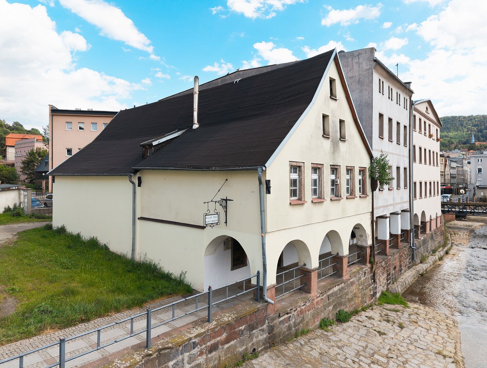 Dom, Nowa Ruda