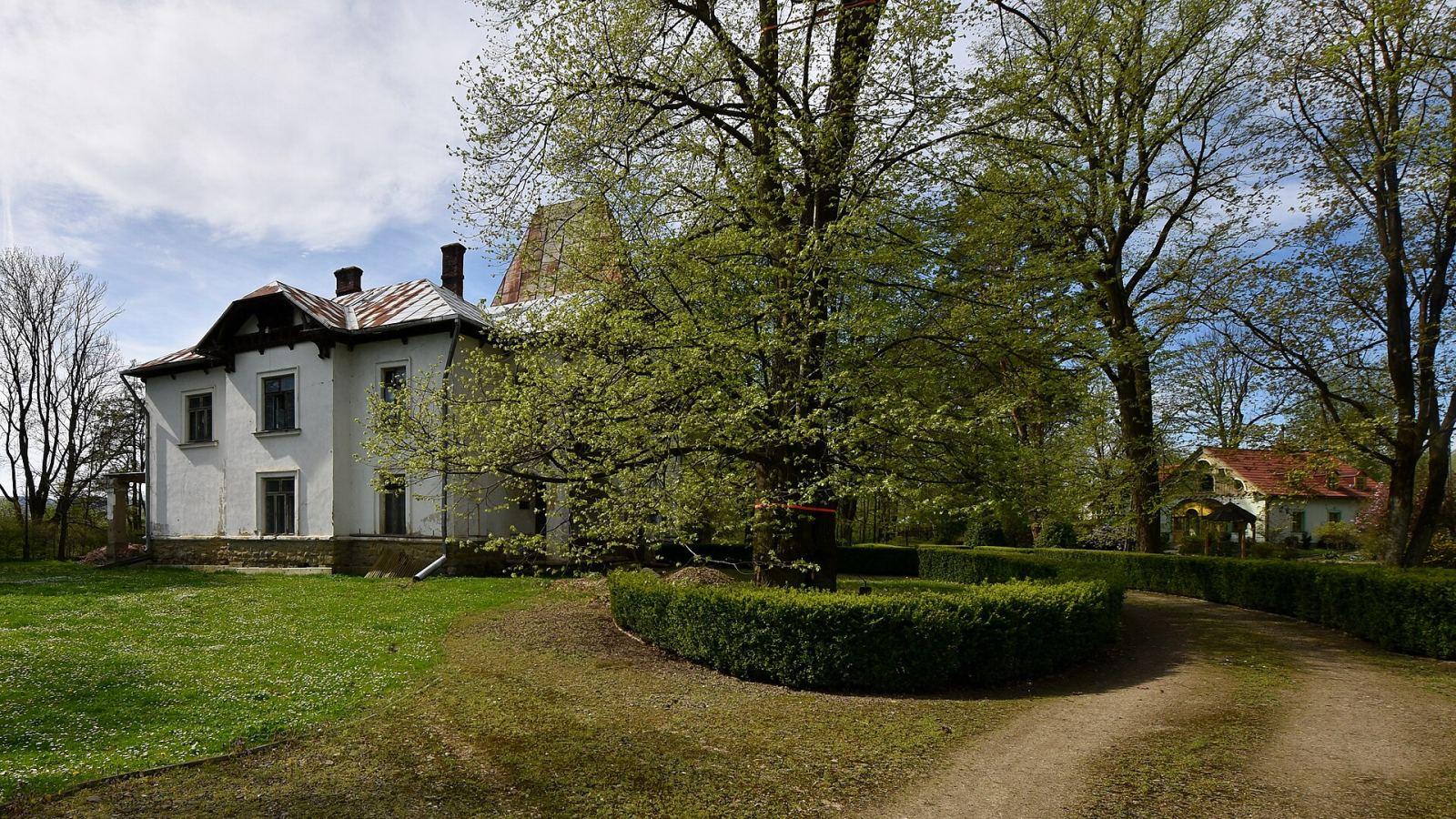 Budynek gospodarczy II, Markowce