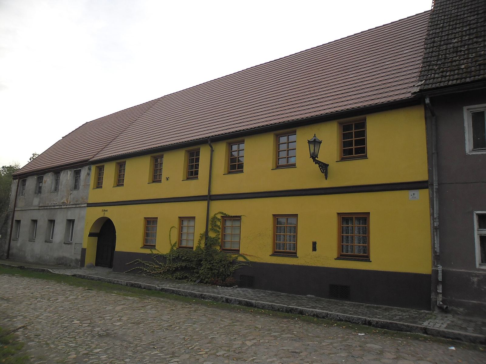 Budynek mieszkalno-gospodarczy, Uraz