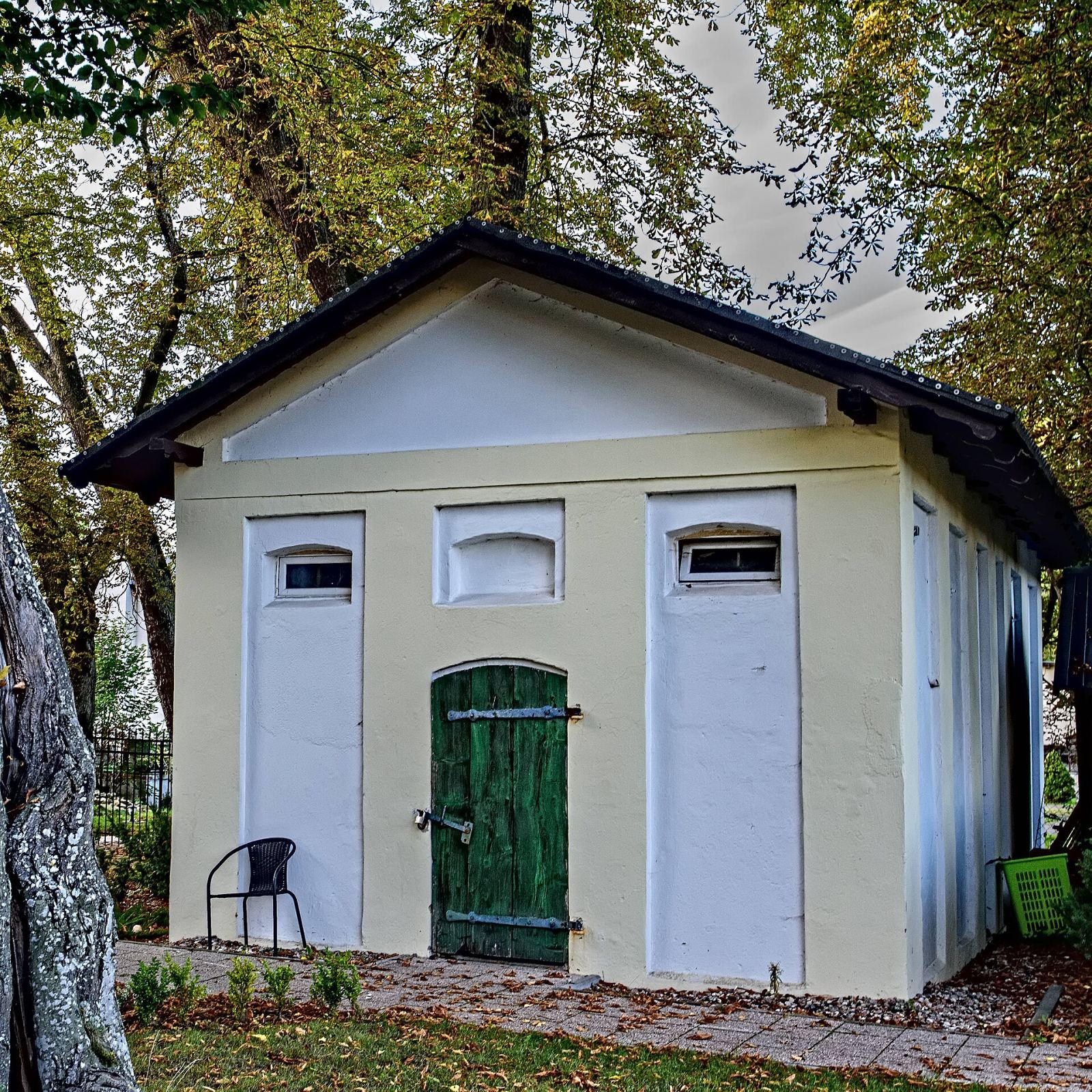 Budynek gospodarczy, Przyjaźń