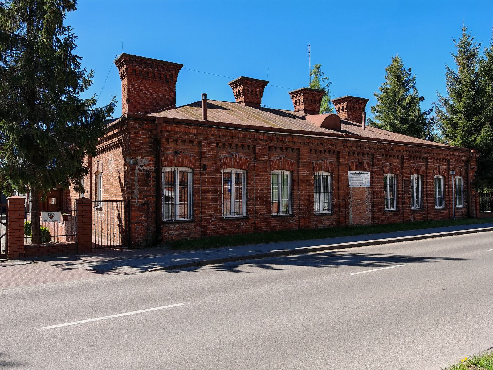 Łaźnia, ob. budynek administracyjny, Zambrów