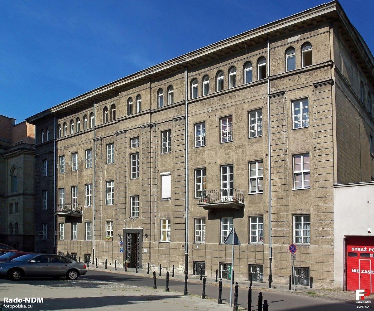 Budynek mieszkalny pracowników, Warszawa