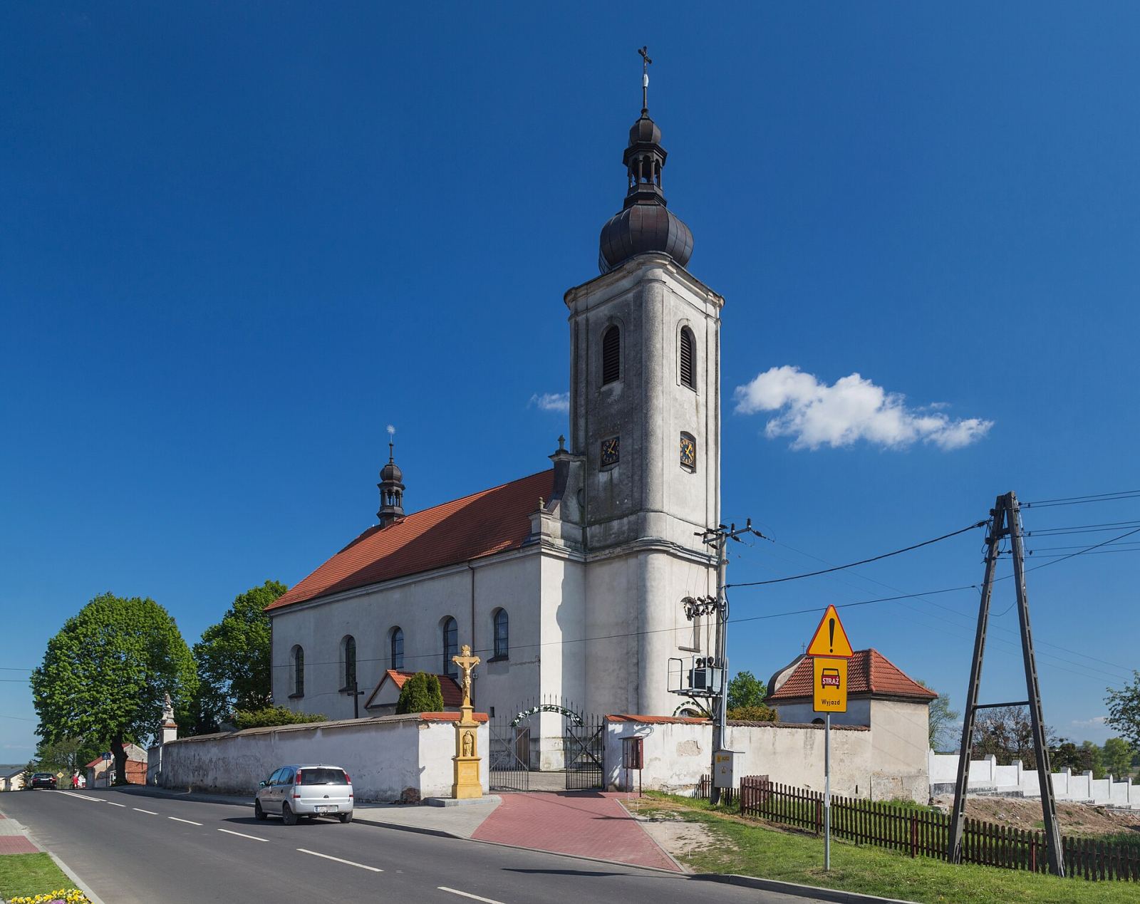 Kościół parafialny pw. Wszystkich Świętych, Bieńkowice