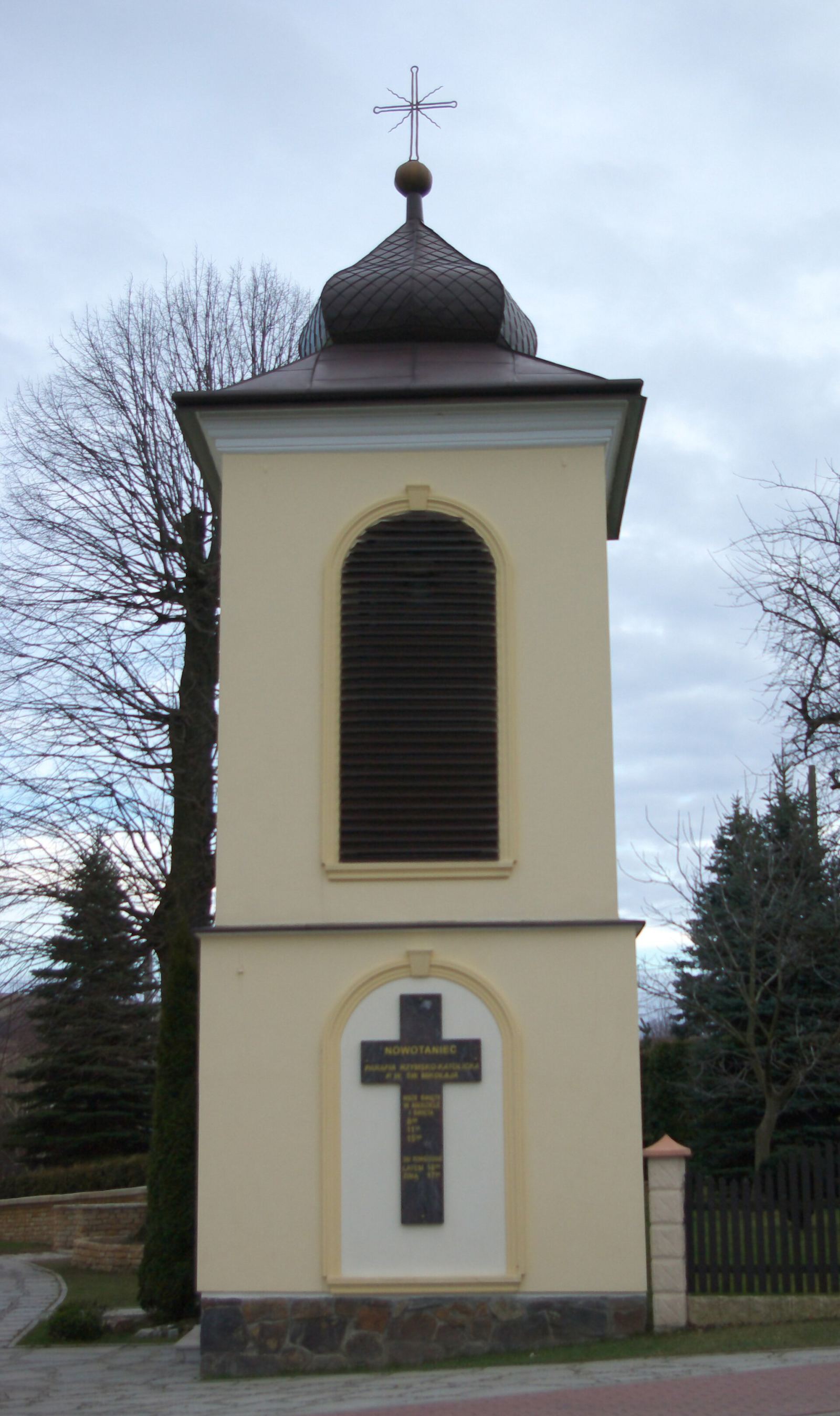 Dzwonnica, Nowotaniec