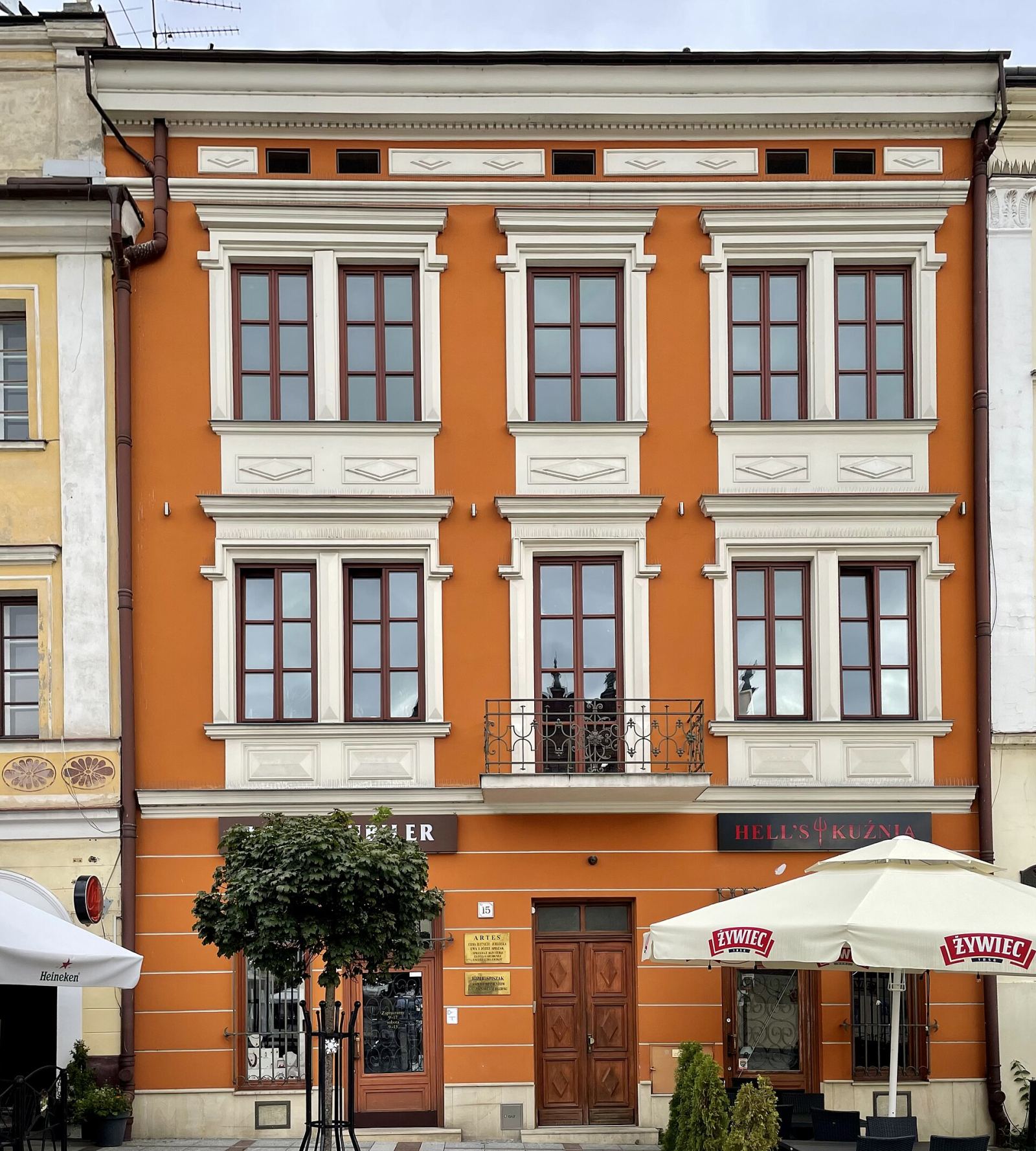 Kamienica z oficynami, Tarnów