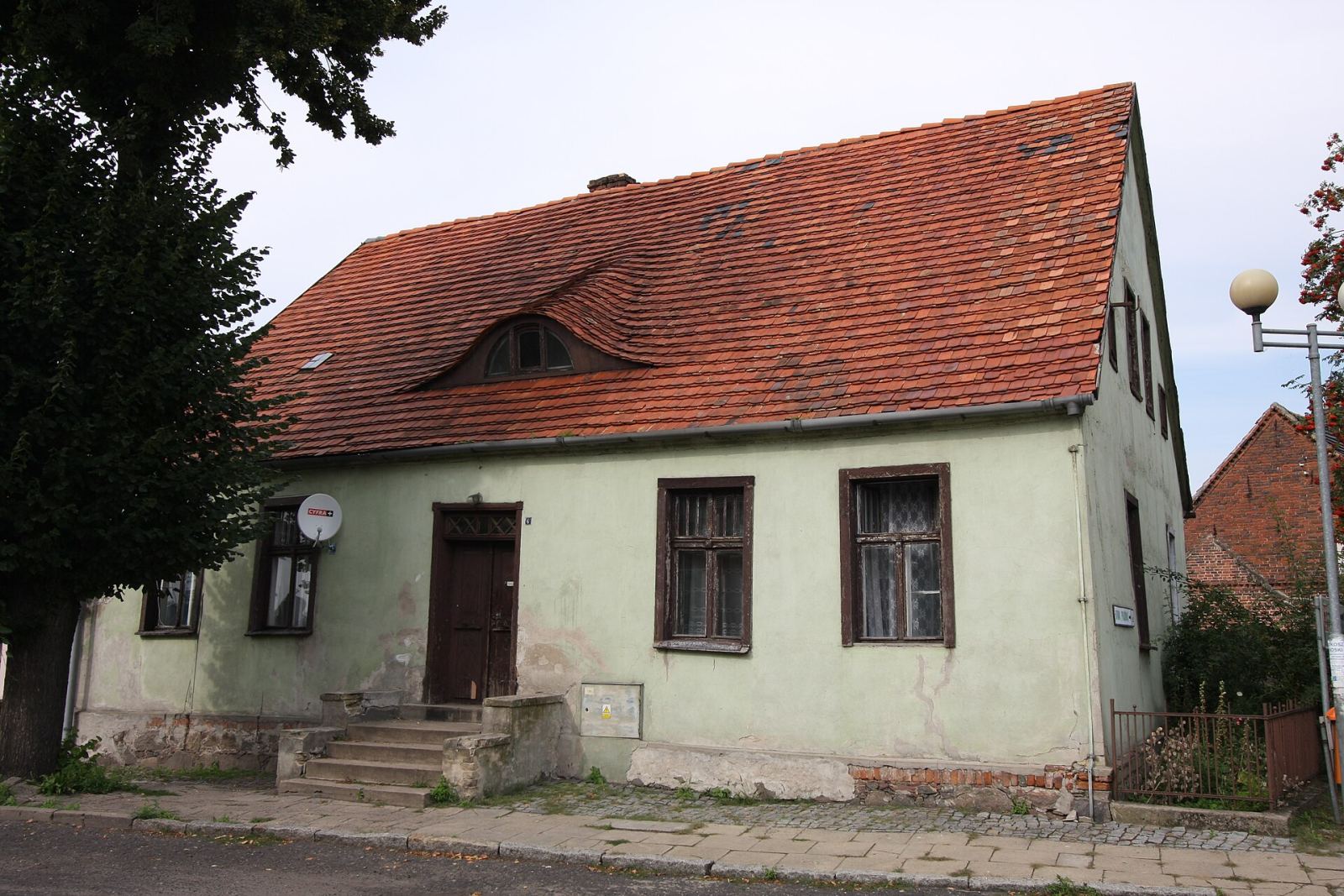 Plebania, Trzciel