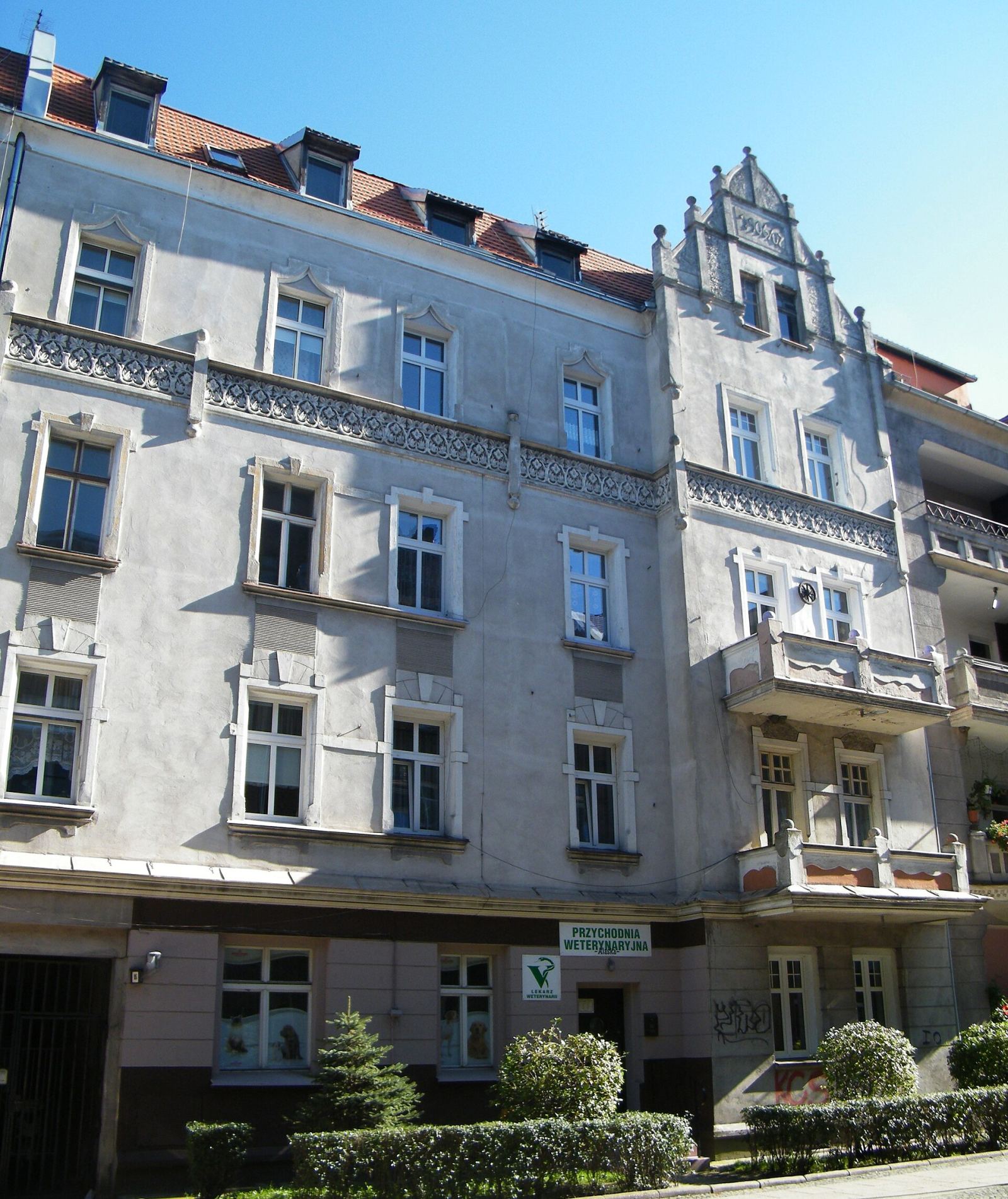Dom, Brzeg