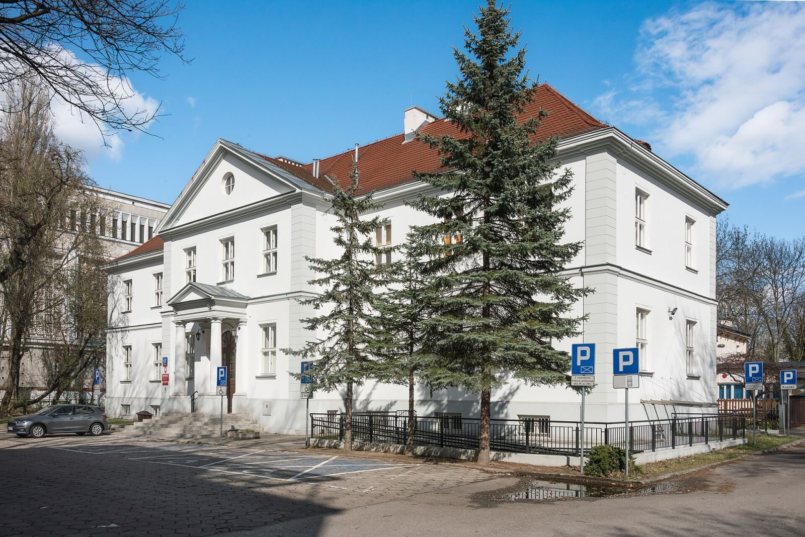 Zakład wychowawczy, Warszawa