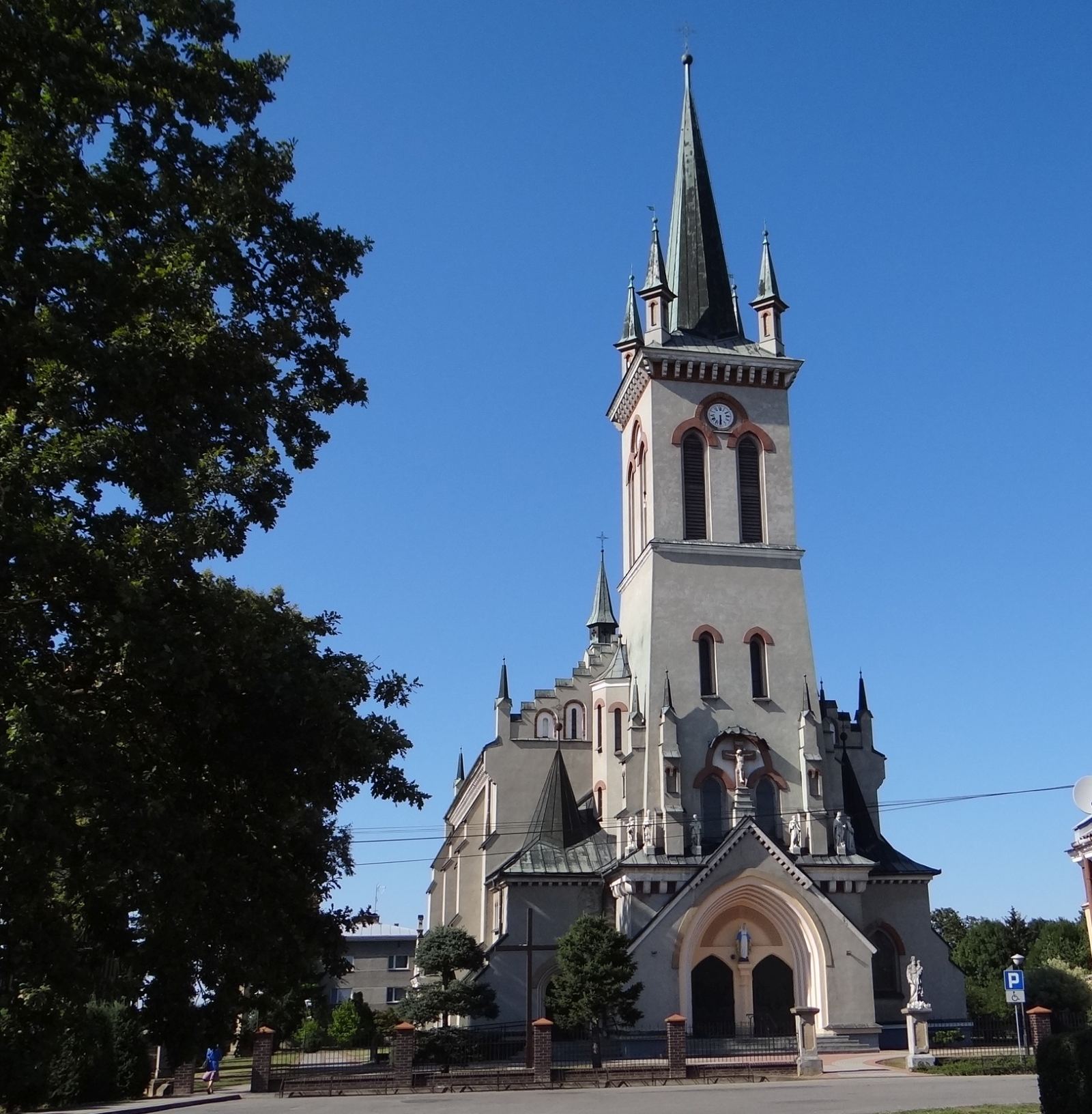 Kościół parafialny pw. Wniebowzięcia Najświętszej Marii Panny, Wietrzychowice