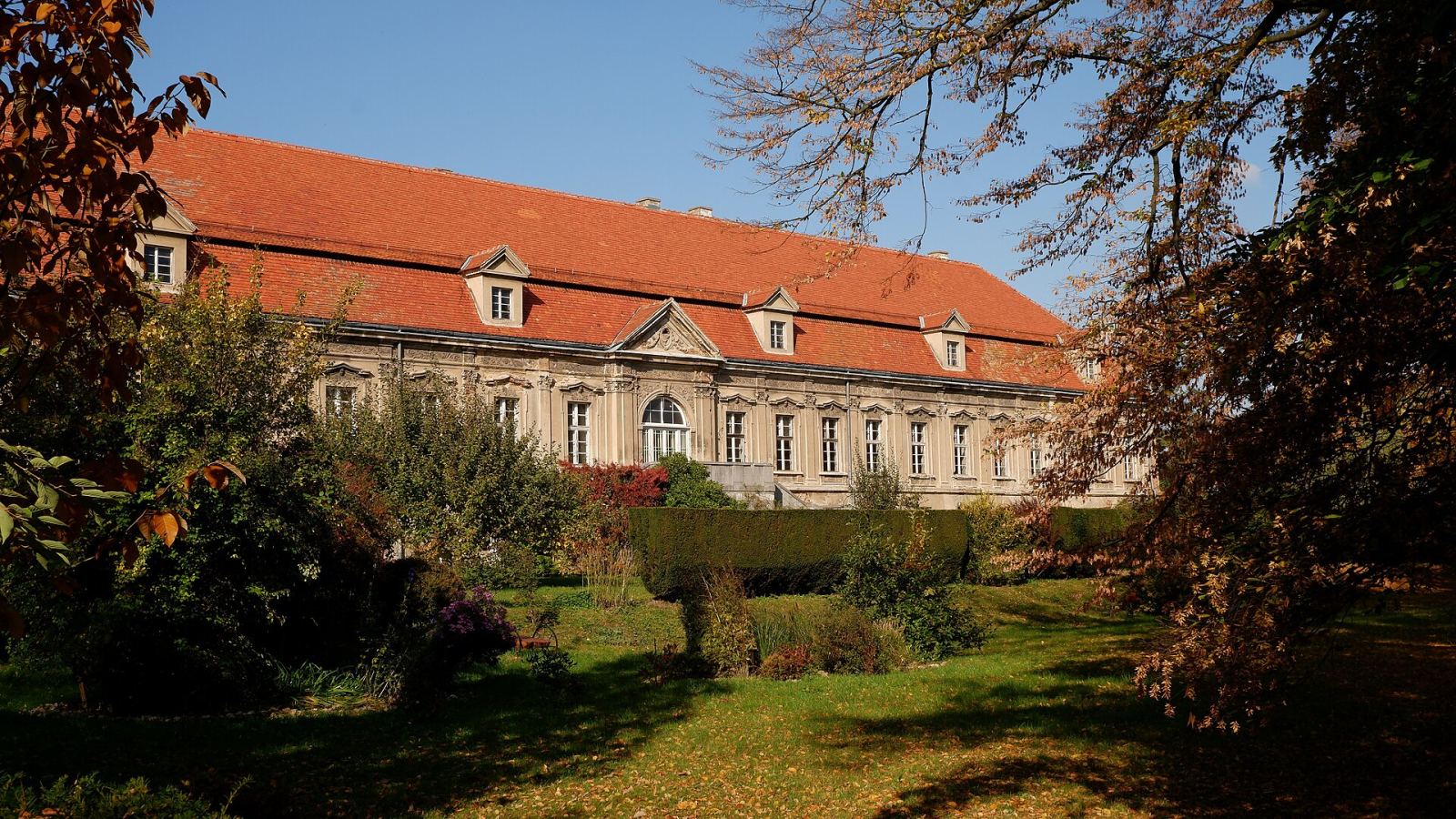Park, Nasiedle