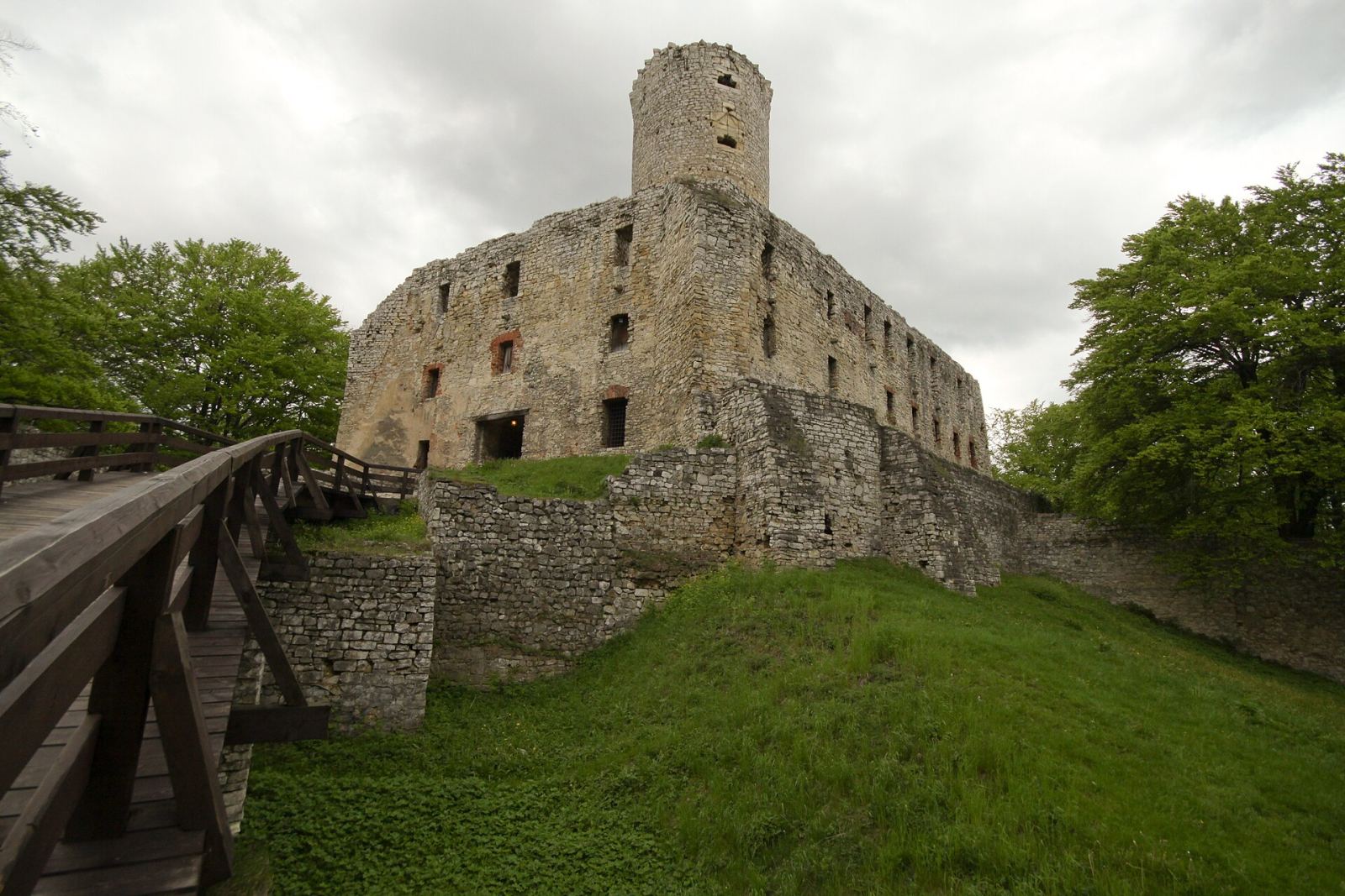 Ruiny Zamku Lipowiec, Wygiełzów