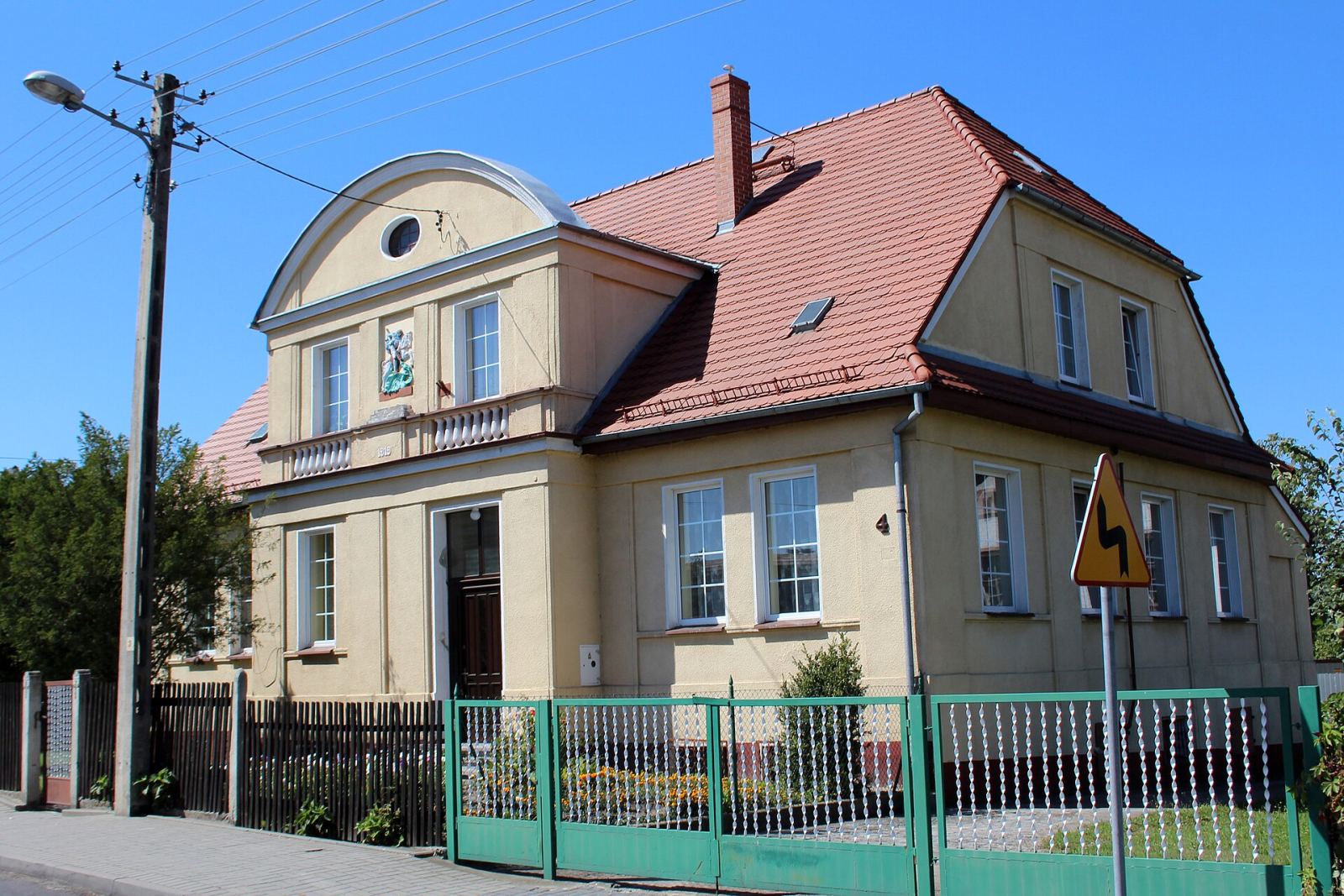Dom zakonny elżbietanek, Łambinowice