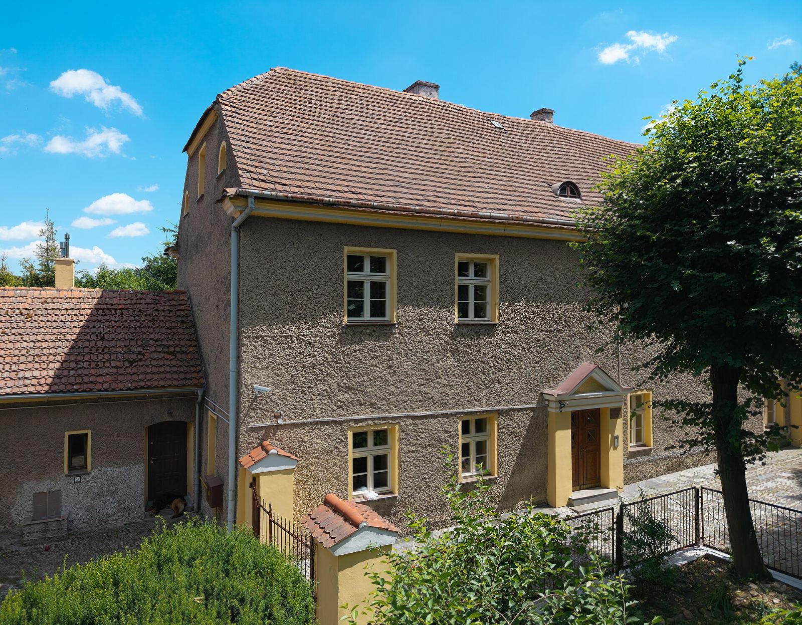Plebania, Niemcza