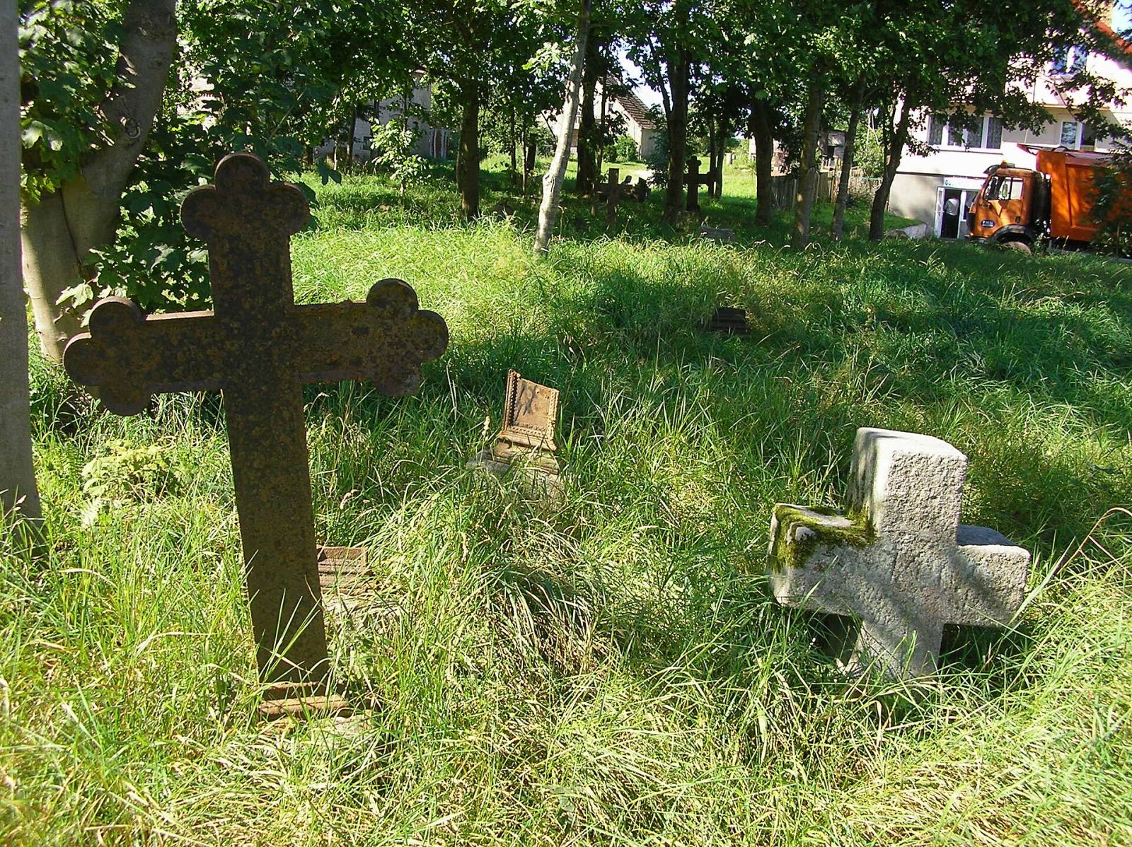 Cmentarz przykościelny, Rzęskowo
