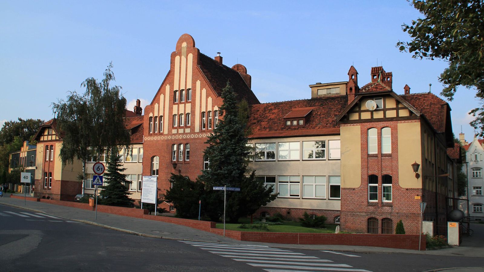 D. klasztor tzw. Klasztorek, ob. szpital, Śrem