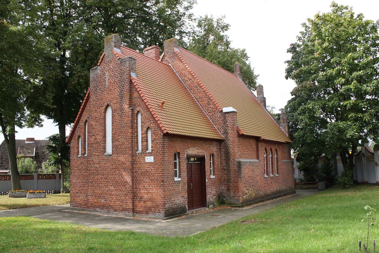 Kaplica cmentarna pw. Najświętszego Serca Jezusowego, Sianów