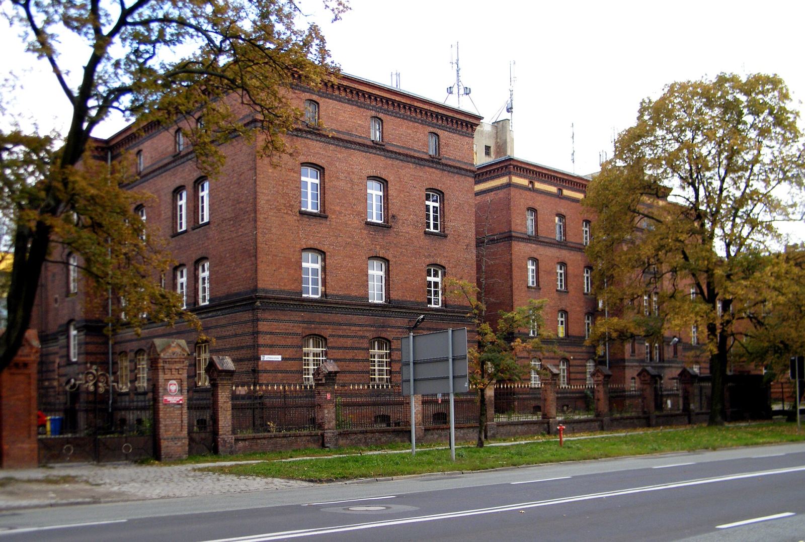 Budynek koszarowy, ob. budynek Uniwersytetu Opolskiego, Opole
