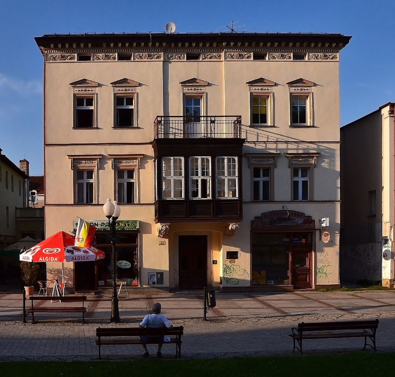 D. hotel Stadt Paris, ob. dom, Jelenia Góra