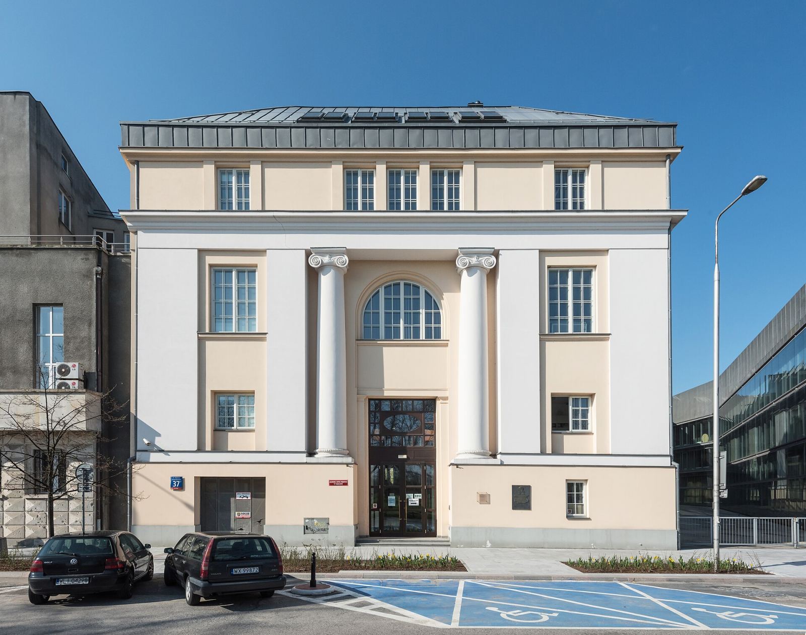 Gmach Akademii Sztuk Pięknych, Warszawa